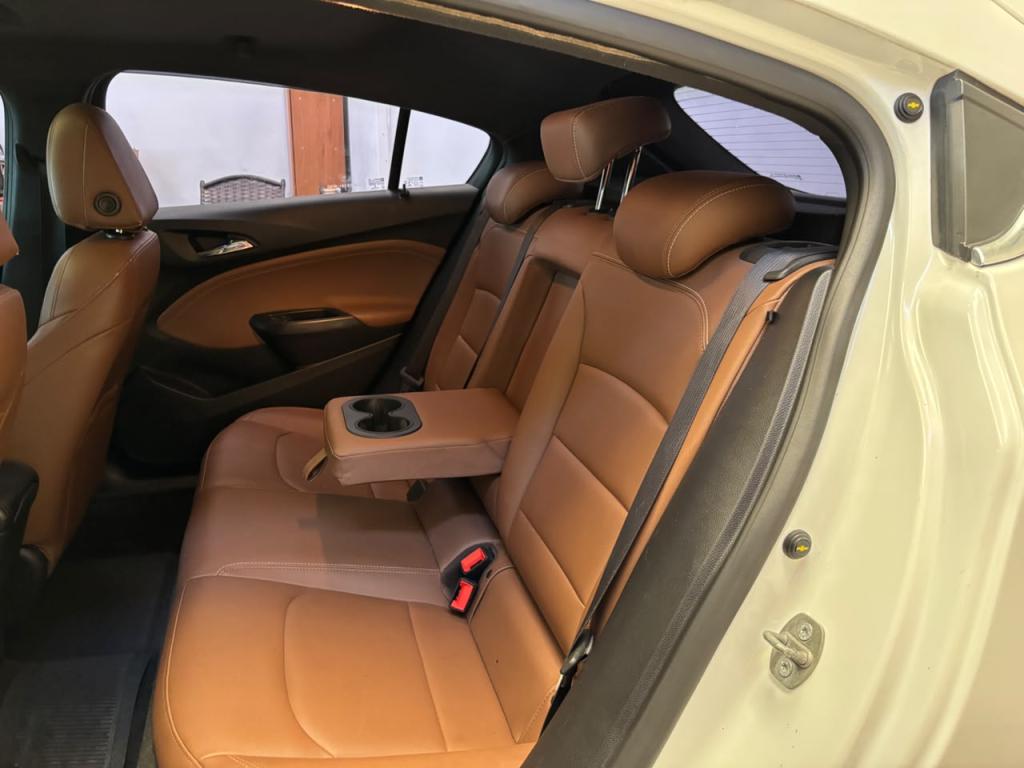 CHEVROLET Cruze Hatch - Foto