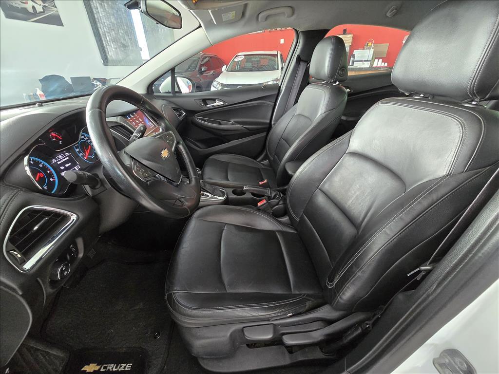 CHEVROLET Cruze Sedan - Foto