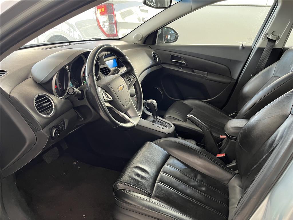 CHEVROLET Cruze Sedan - Foto