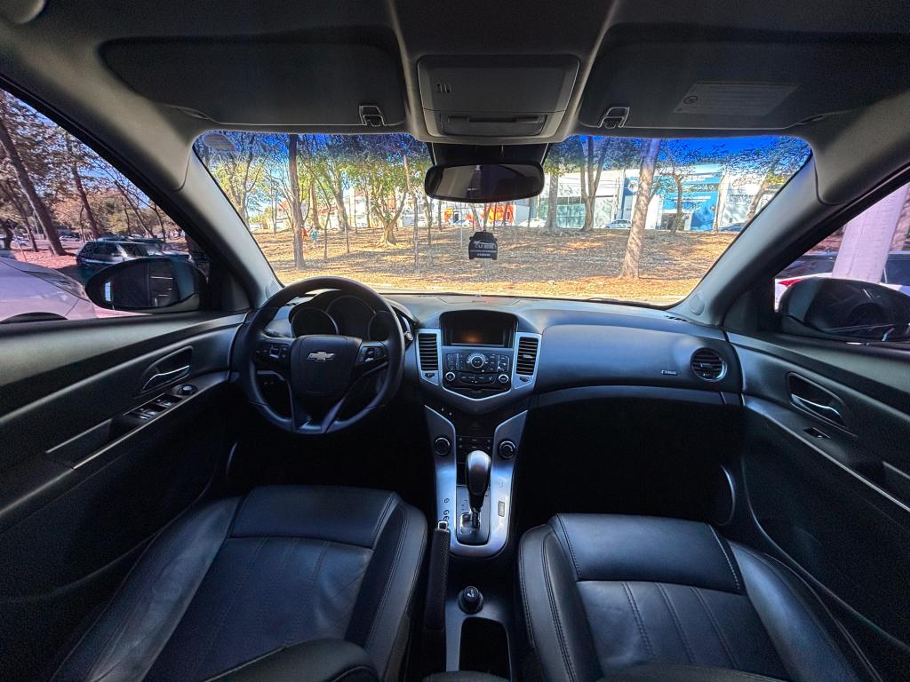 CHEVROLET Cruze Sedan - Foto