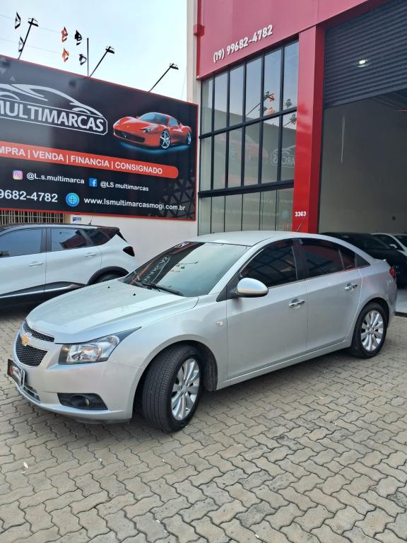 CHEVROLET Cruze Sedan - Foto