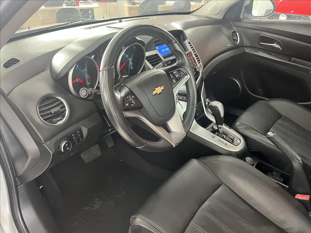 CHEVROLET Cruze Sedan - Foto