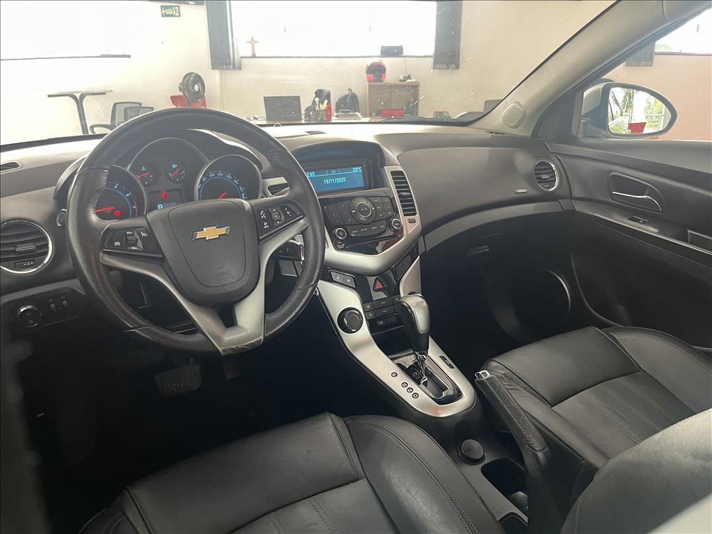 CHEVROLET Cruze Sedan - Foto