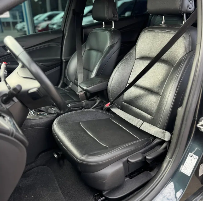 CHEVROLET Cruze Sedan - Foto