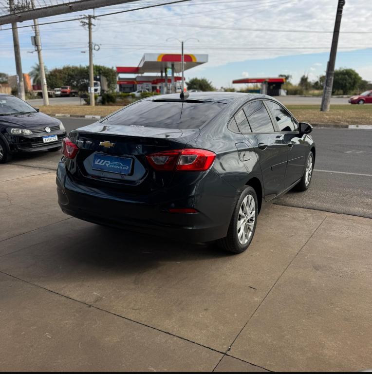 CHEVROLET Cruze Sedan - Foto