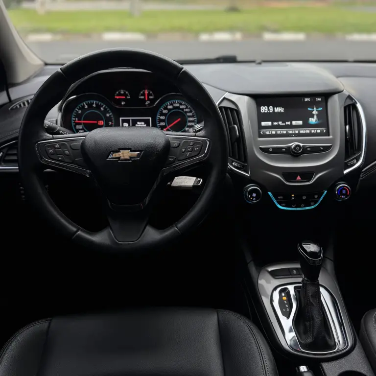 CHEVROLET Cruze Sedan - Foto
