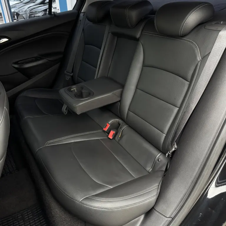 CHEVROLET Cruze Sedan - Foto