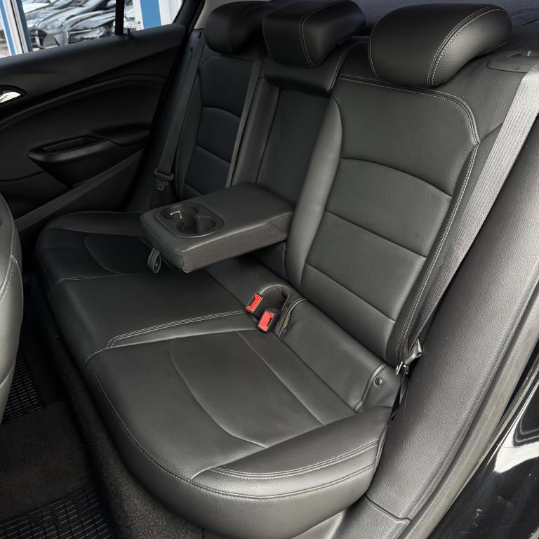 CHEVROLET Cruze Sedan - Foto