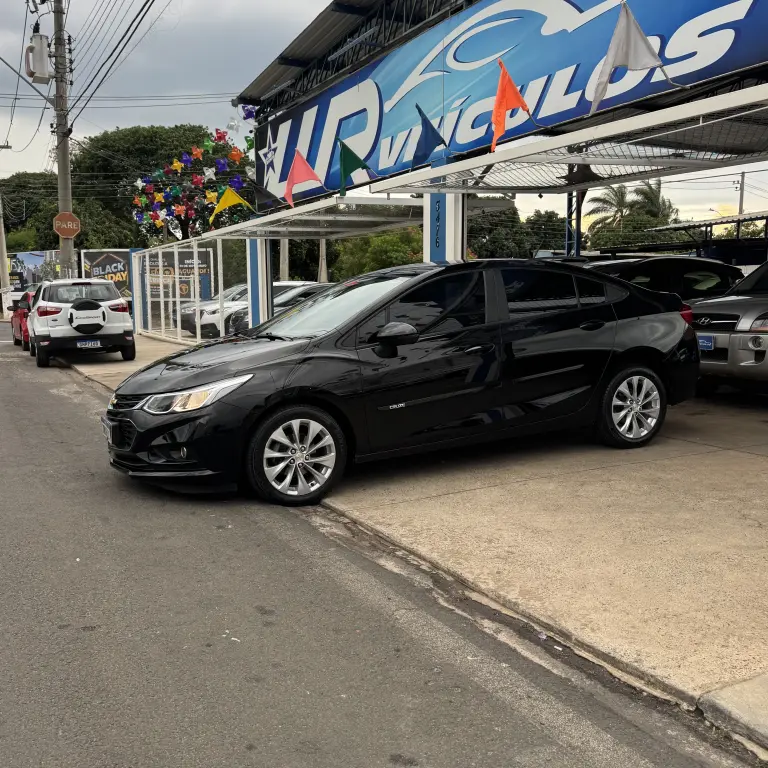 CHEVROLET Cruze Sedan - Foto