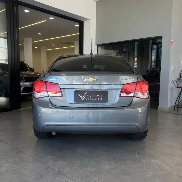 CHEVROLET Cruze Sedan - Foto