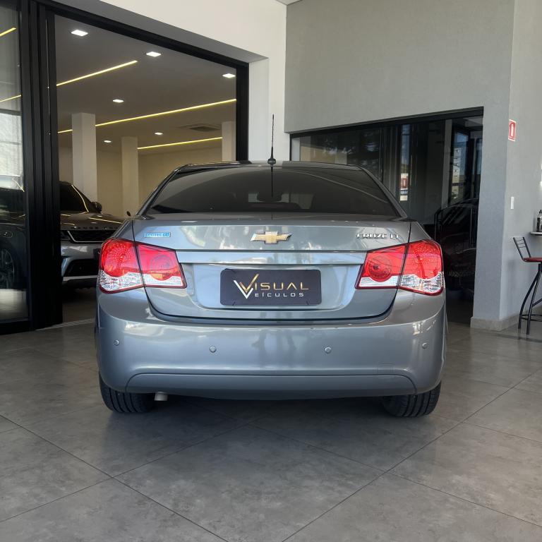 CHEVROLET Cruze Sedan - Foto