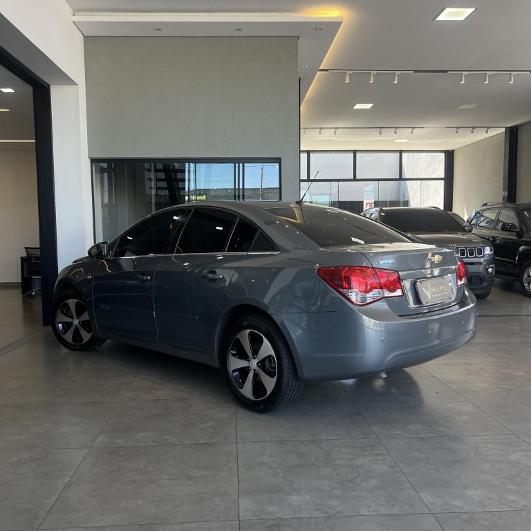 CHEVROLET Cruze Sedan - Foto
