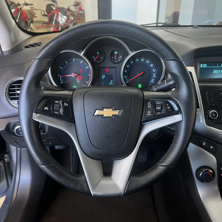 CHEVROLET Cruze Sedan - Foto