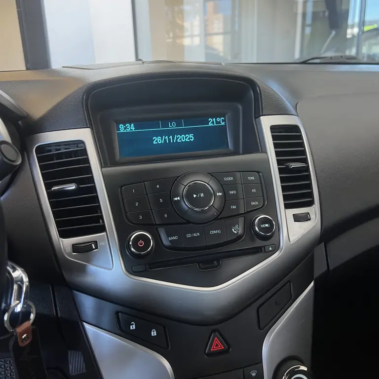 CHEVROLET Cruze Sedan - Foto