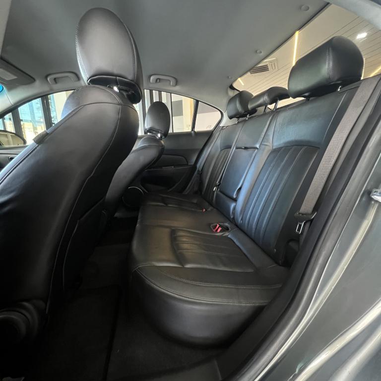 CHEVROLET Cruze Sedan - Foto