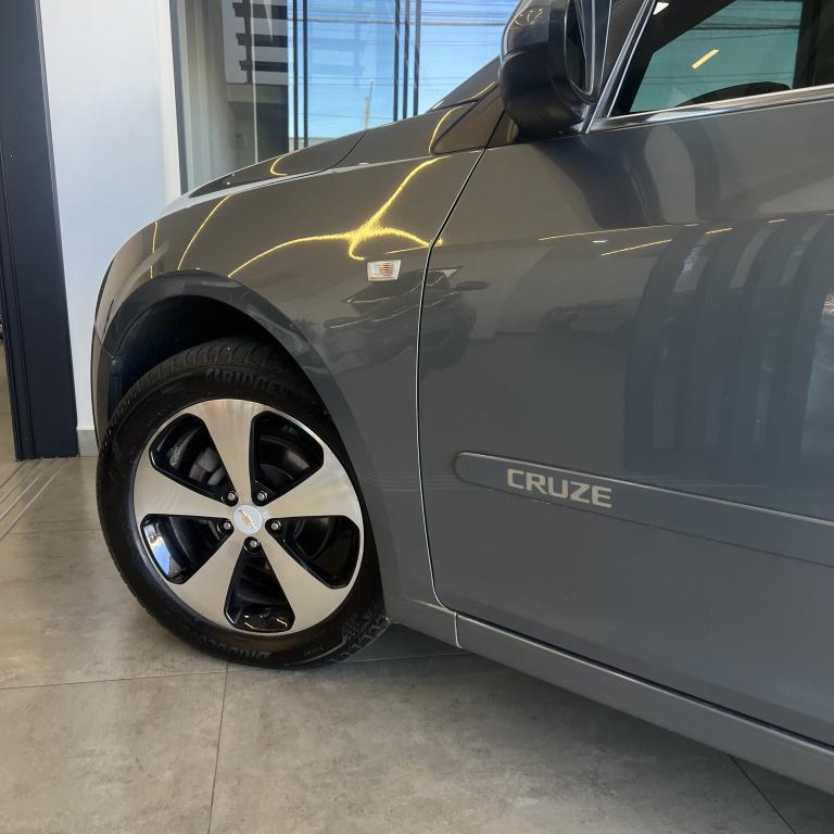 CHEVROLET Cruze Sedan - Foto