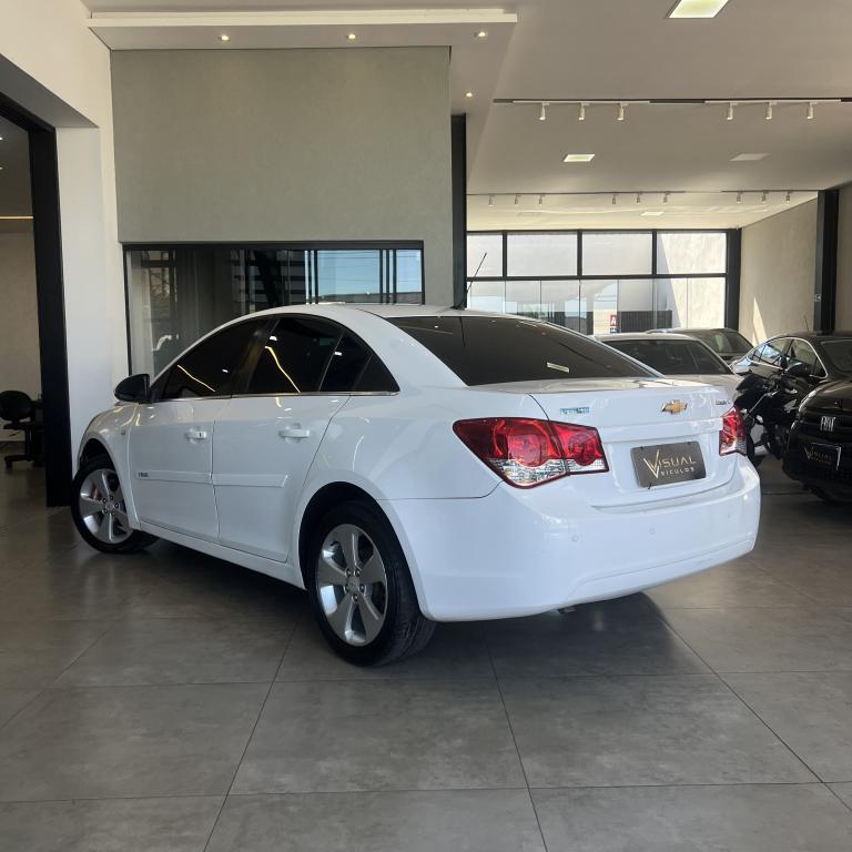 CHEVROLET Cruze Sedan - Foto