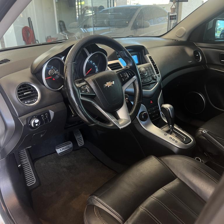 CHEVROLET Cruze Sedan - Foto