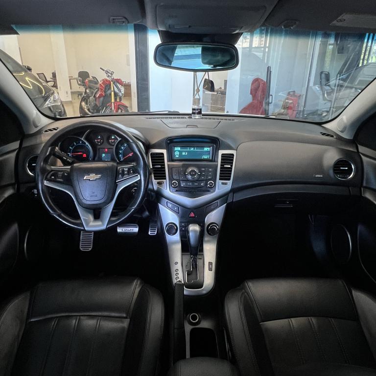 CHEVROLET Cruze Sedan - Foto