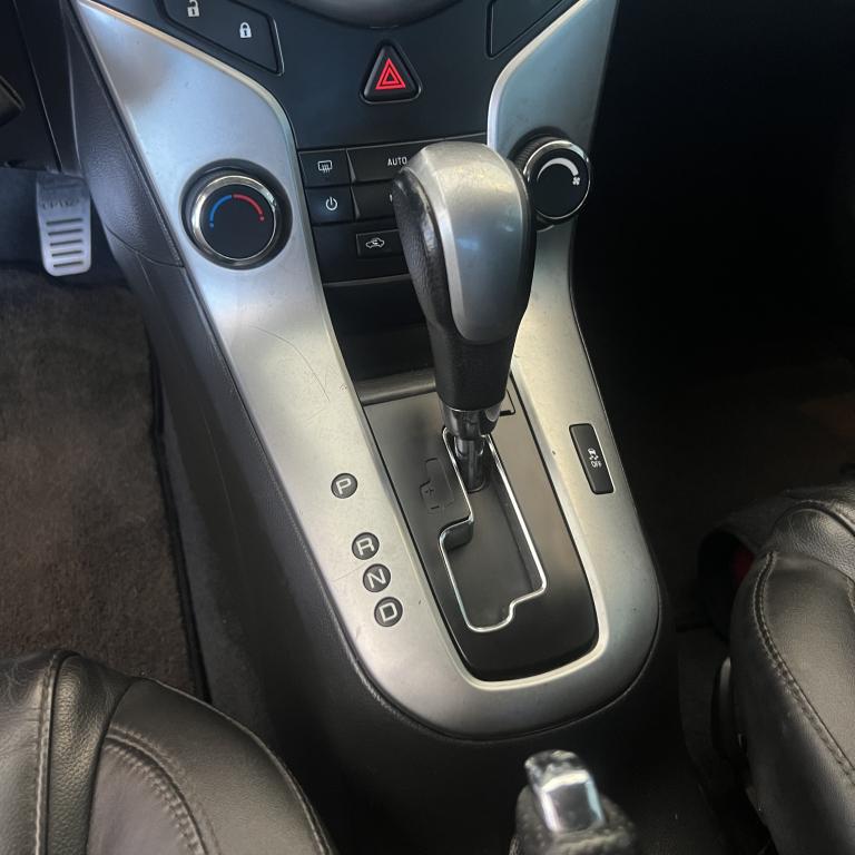 CHEVROLET Cruze Sedan - Foto