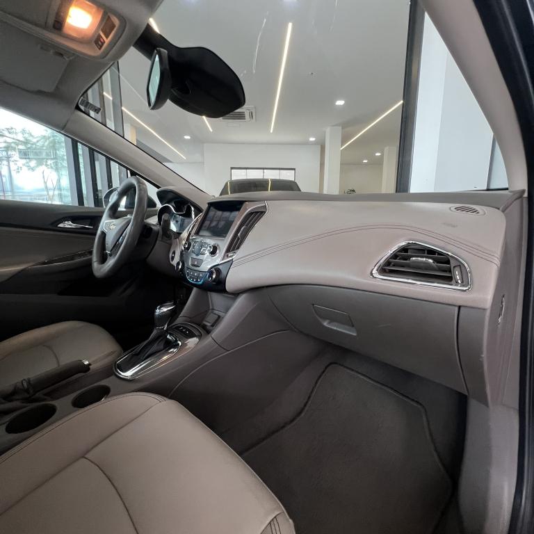 CHEVROLET Cruze Sedan - Foto