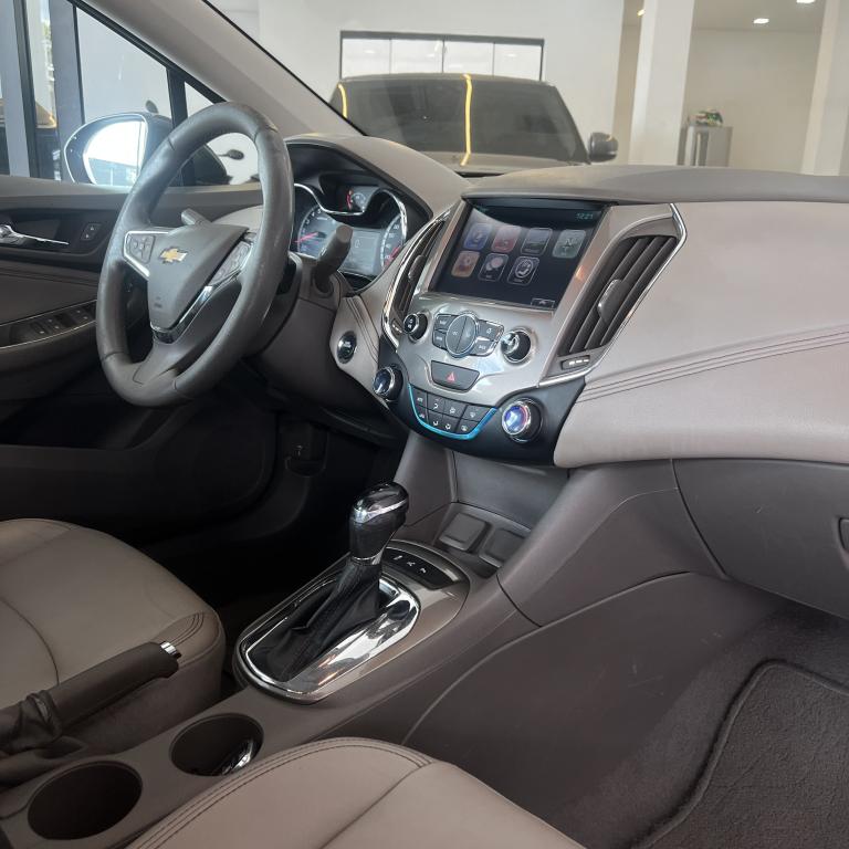 CHEVROLET Cruze Sedan - Foto