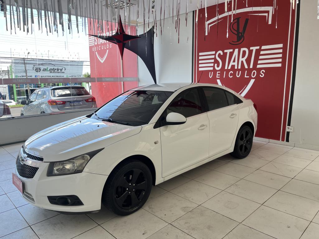 CHEVROLET Cruze Sedan - Foto