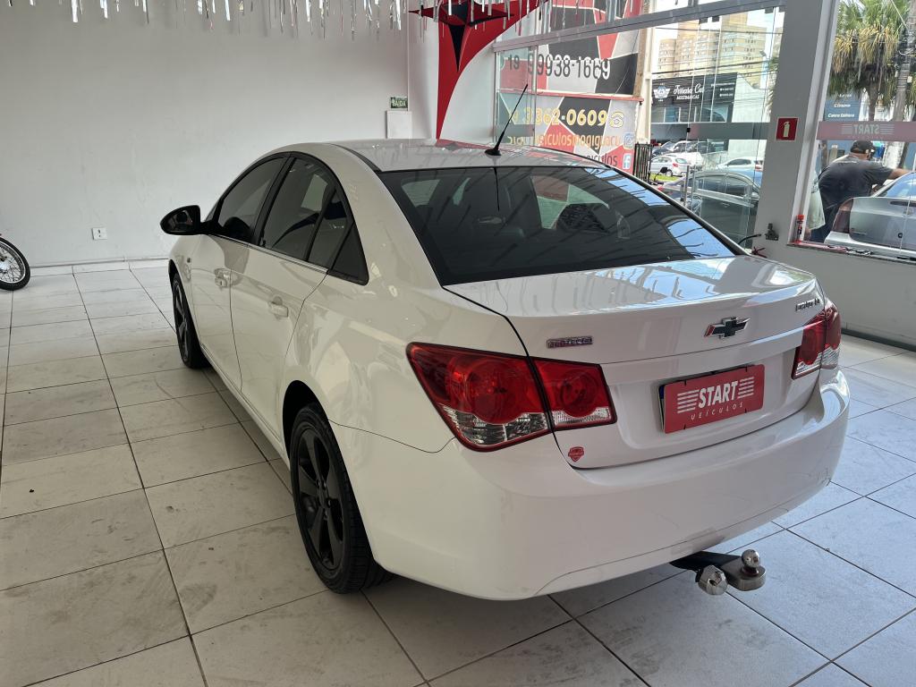 CHEVROLET Cruze Sedan - Foto