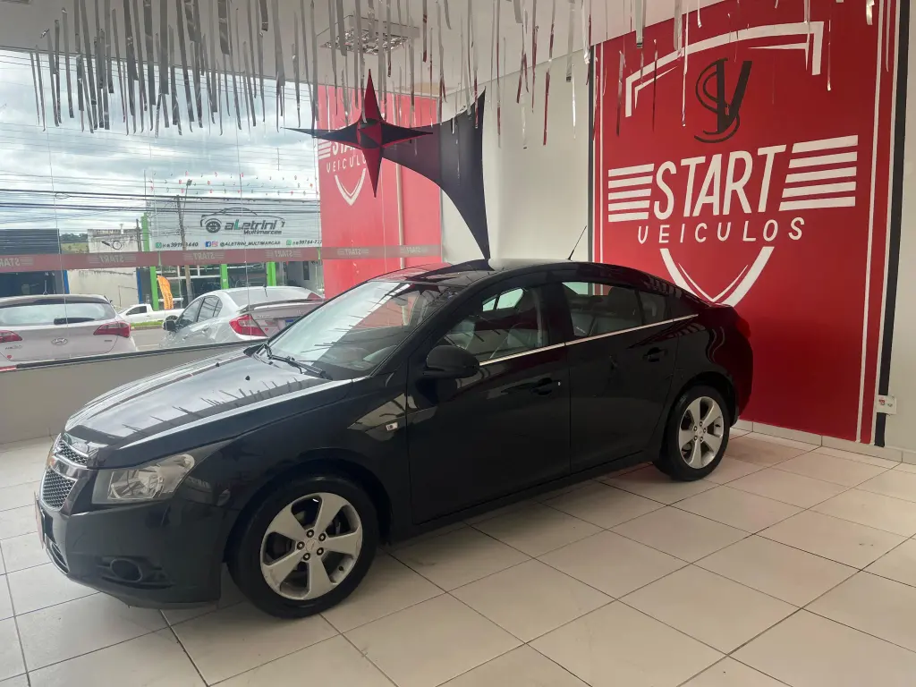 CHEVROLET Cruze Sedan - Foto