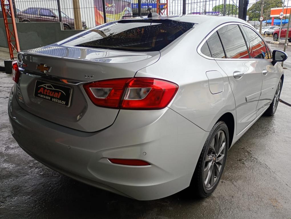 CHEVROLET Cruze Sedan - Foto