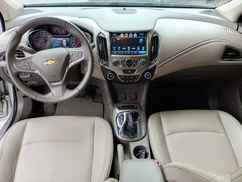CHEVROLET Cruze Sedan - Foto