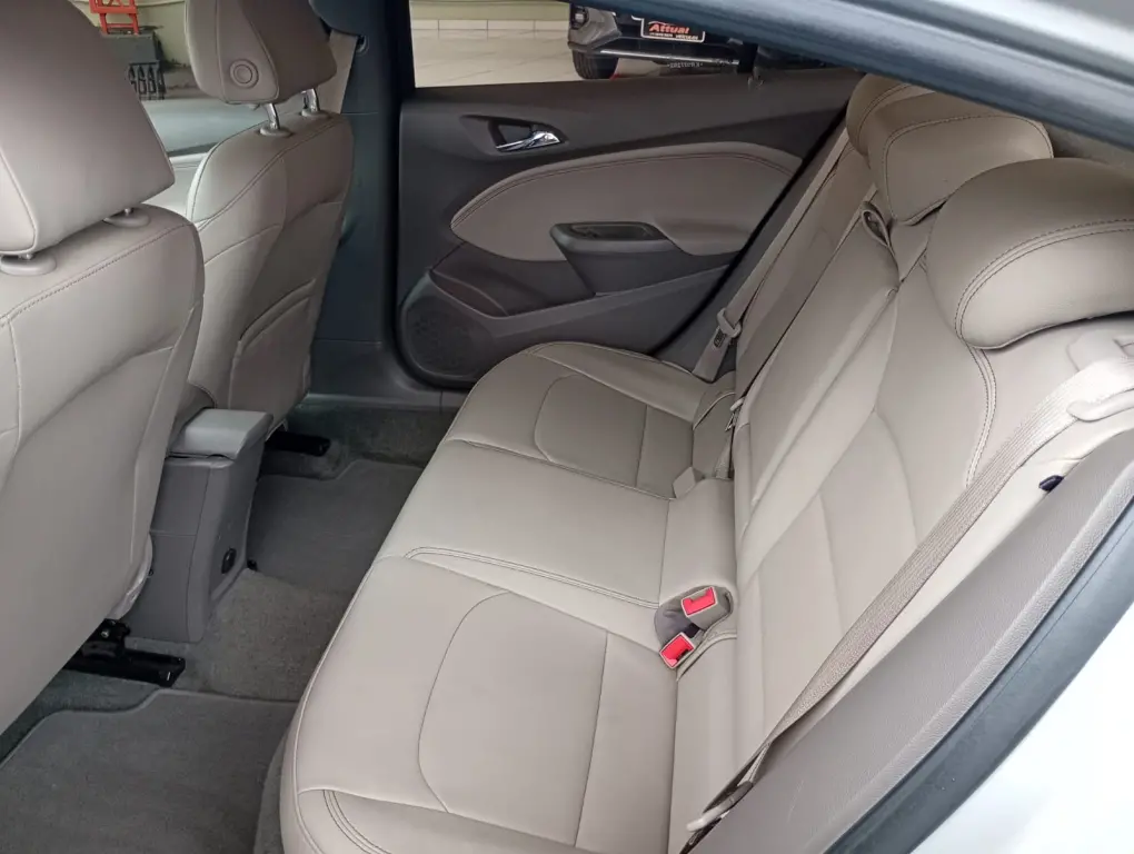 CHEVROLET Cruze Sedan - Foto