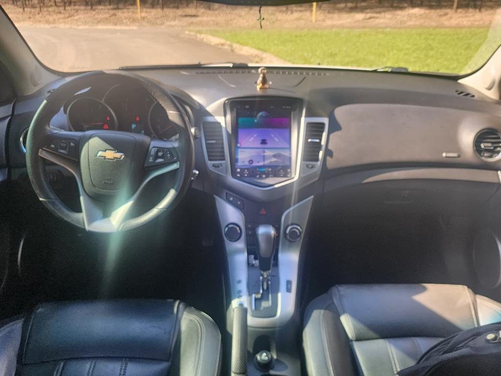 CHEVROLET Cruze Sedan - Foto