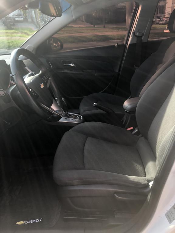 CHEVROLET Cruze Sedan - Foto