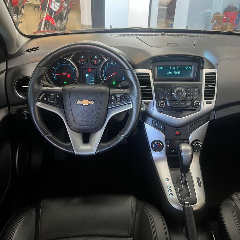 CHEVROLET Cruze Sedan - Foto