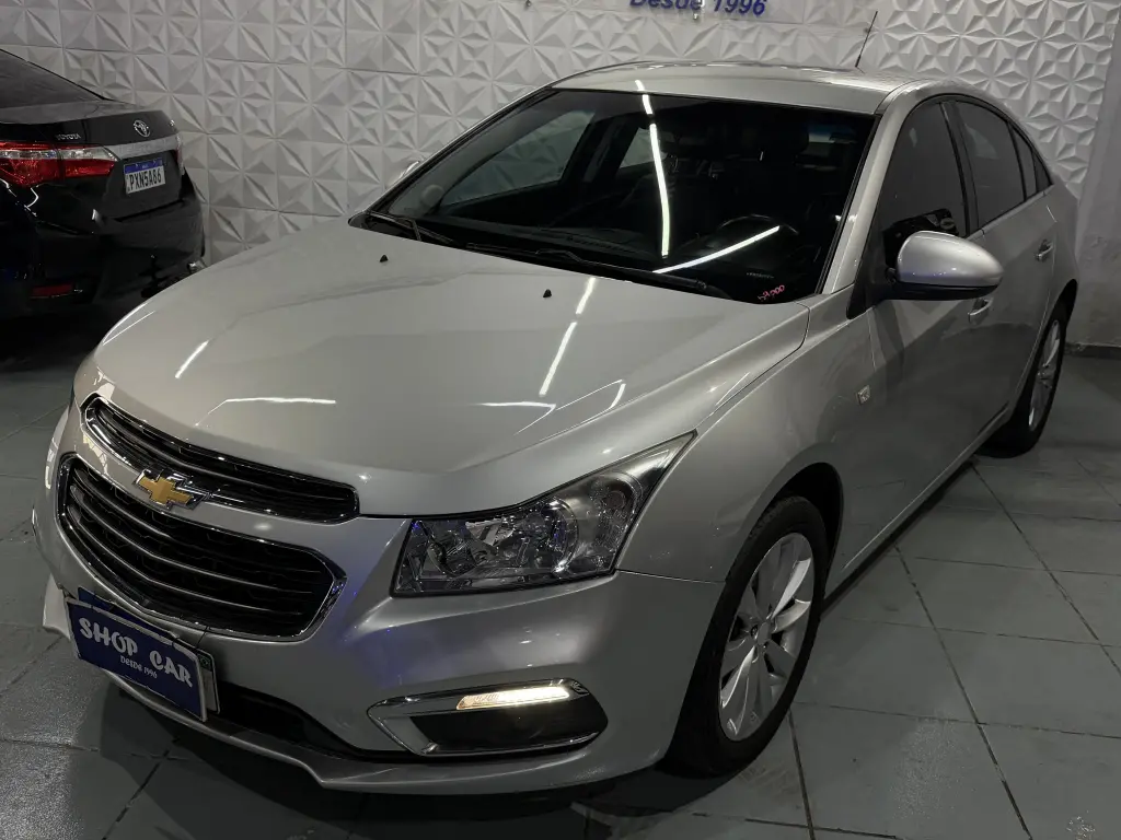 CHEVROLET Cruze Sedan - Foto