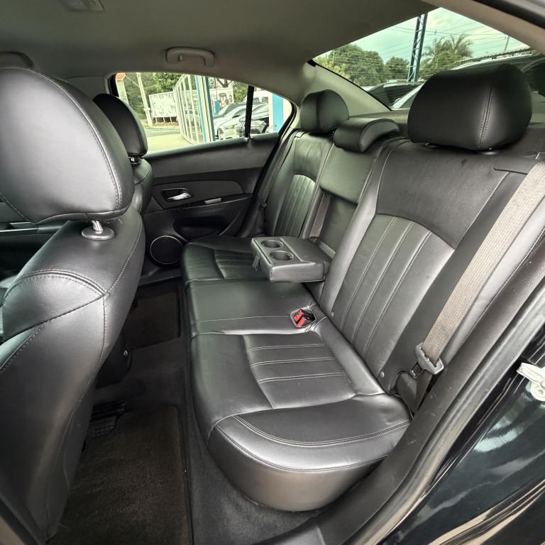 CHEVROLET Cruze Sedan - Foto