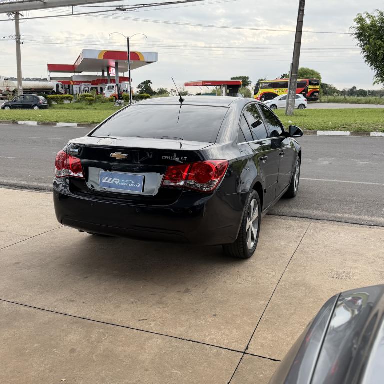 CHEVROLET Cruze Sedan - Foto