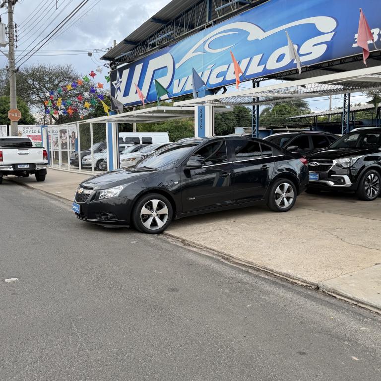 CHEVROLET Cruze Sedan - Foto