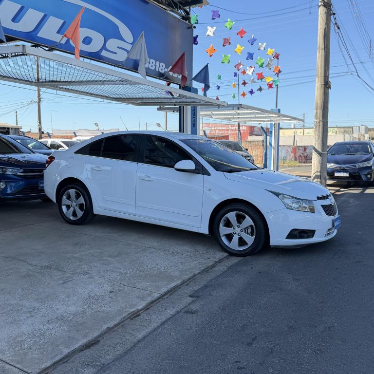 CHEVROLET Cruze Sedan - Foto