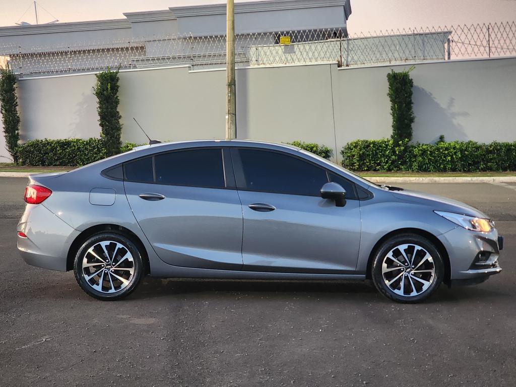 CHEVROLET Cruze Sedan - Foto