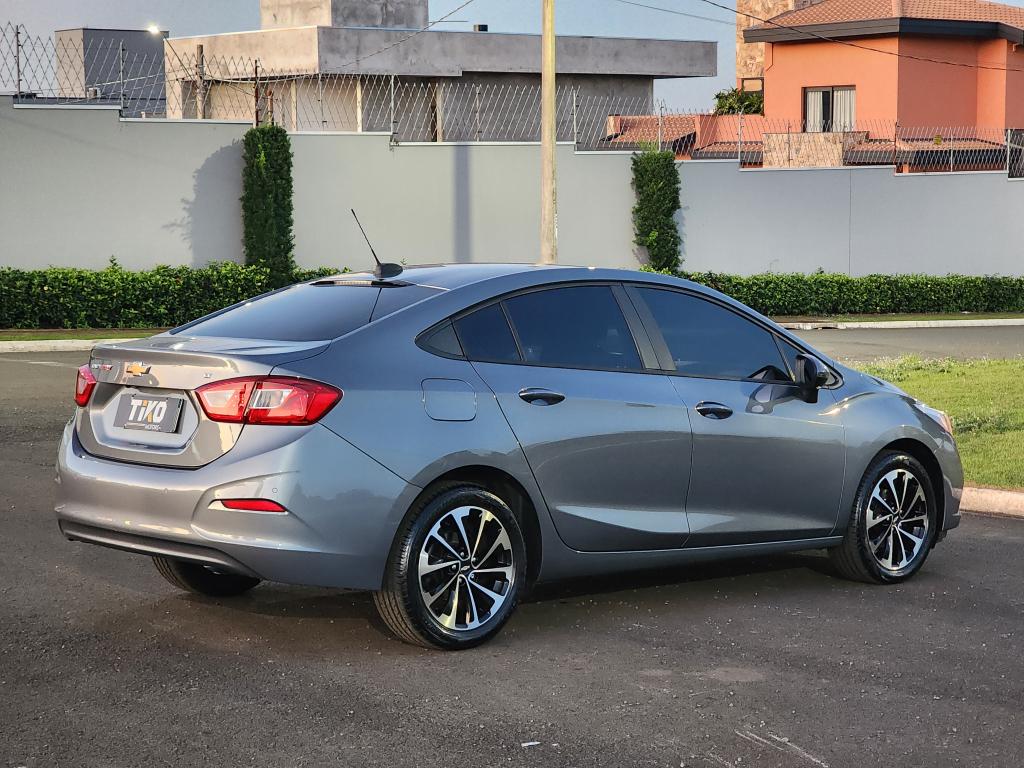 CHEVROLET Cruze Sedan - Foto