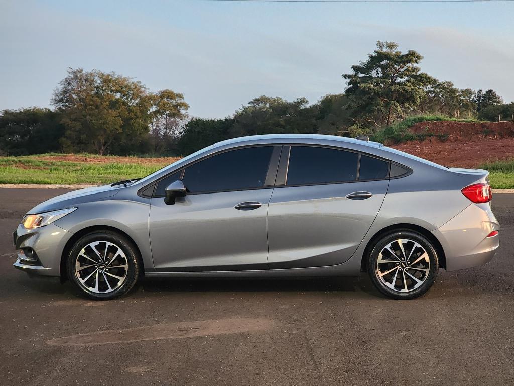 CHEVROLET Cruze Sedan - Foto