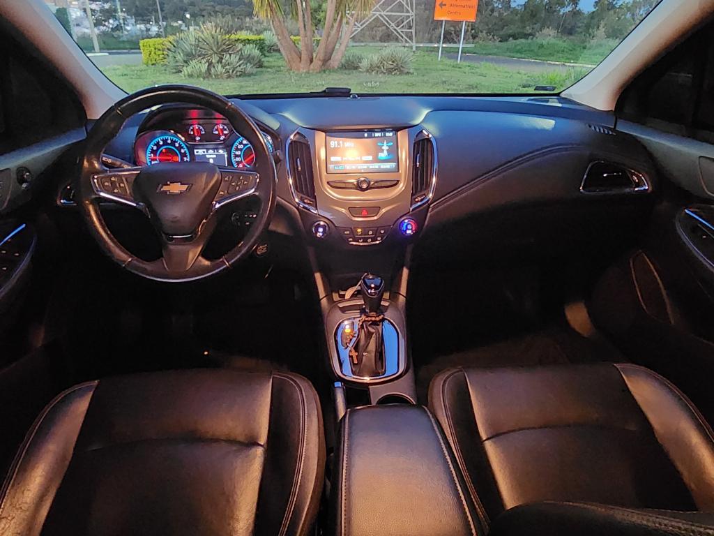CHEVROLET Cruze Sedan - Foto