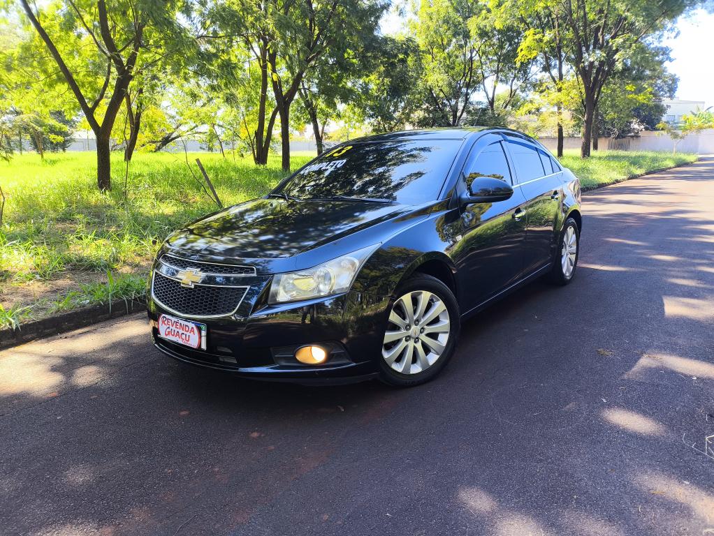 CHEVROLET Cruze Sedan - Foto