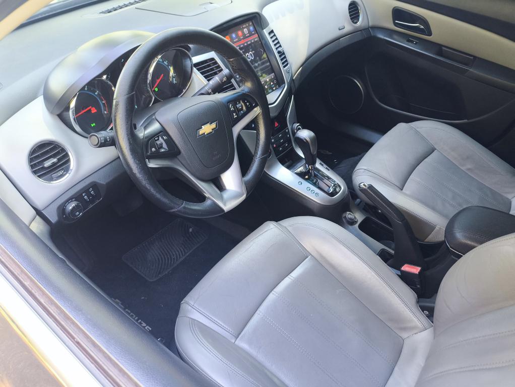 CHEVROLET Cruze Sedan - Foto