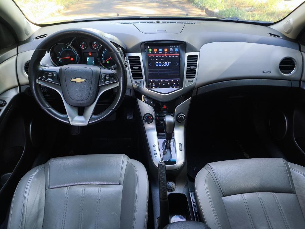 CHEVROLET Cruze Sedan - Foto