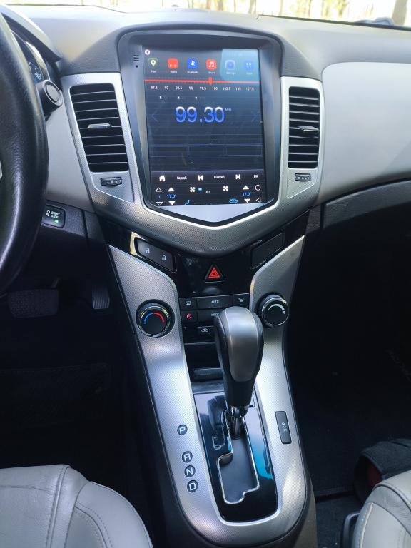 CHEVROLET Cruze Sedan - Foto