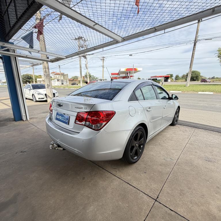 CHEVROLET Cruze Sedan - Foto