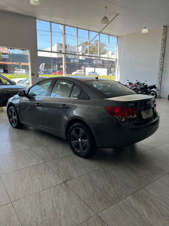CHEVROLET Cruze Sedan - Foto